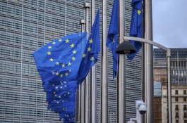 Uni Eropa Perkenalkan Paket Sanksi ke-10 Sejumlah Pejabat Rusia, Bank Termasuk Grup Wagner