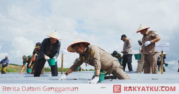 Mentan SYL Kick Off  Kawasan Pertanian Terpadu Samosir