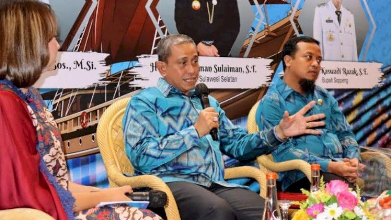 Bupati Wajo, Amran Mahmud, saat tampil pada talkshow rangkaian Inacraft 2023 yang berlangsung di Jakarta Convenction Center (JCC), Jakarta, Rabu (1/3/2023).