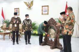 Wapres Ma'ruf Amin Minta Pengusaha Sawit Dukung Program PSR