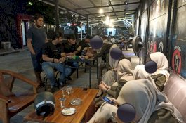 Penemuan Mayat, Saksi Kepada Polisi Menyebut Korban Senyum Sebelum Lompat