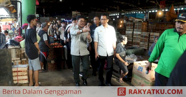 Mentan SYL bersama PJ Gub DKI Sidak Pasar Kramatjati