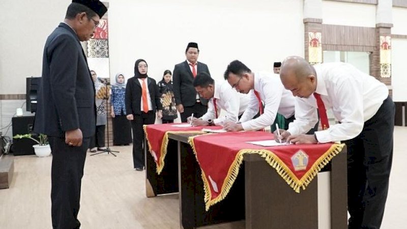 Pelantikan tiga pejabat Penyidik Pegawai Negeri Sipil (PPNS) pemerintah daerah di Aula Kanwil Kemenkumham Sulsel, Jalan Sultan Alauddin, Kota Makassar, Kamis (9/3/2023).