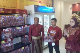 Menyapa Warga Barombong, The Bolu Rampah Buka Outlet ke-14