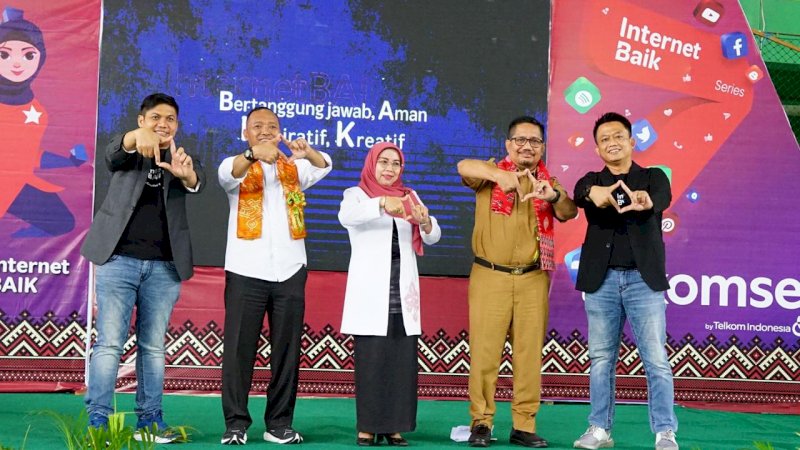 Libatkan Guru, Siswa dan Orangtua, Telkomsel Kolaborasi dengan Disdik Makassar Gelar Internet Baik Series VII