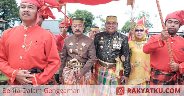 Wabup Gowa Sambut Bupati Bone di Makam Raja Arung Palakka