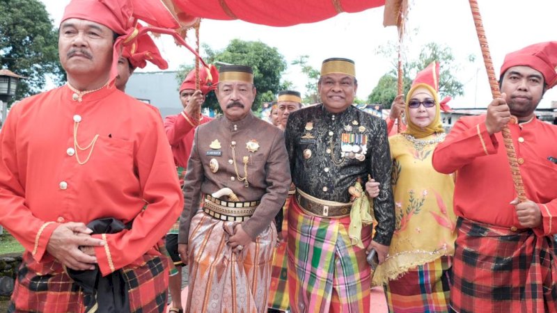 Wabup Gowa Sambut Bupati Bone di Makam Raja Arung Palakka