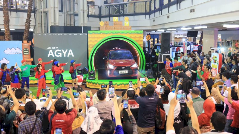 Kalla Toyota Gelar Public Display Lebaran SUPER SALE, yang Lagi Cari Kendaraan Harus ke Sini