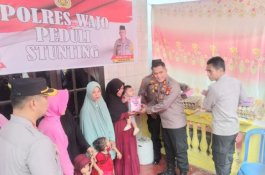 Kapolres Wajo dan Jajaran Polres Turun Tangan Bantu Tiga Balita Kekurangan Gizi