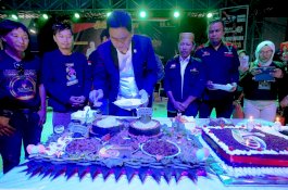 Bupati Barru Berbaur Rayakan Milad Seniman Musik Dangdut Indonesia