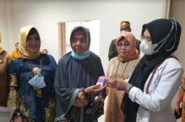 Penjaga Pasien RSUD Andi Makkasau Dapat Kejutan di Hari Jadi Parepare