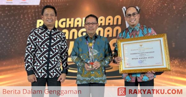 Diserahkan Langsung Presiden Jokowi, Pemkot Makassar Raih PPKM Award 2023