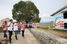 Wali Kota Makassar Doakan Kesuksesan Mappaseling Farm, Peternakan Ayam Modern Milik Aru