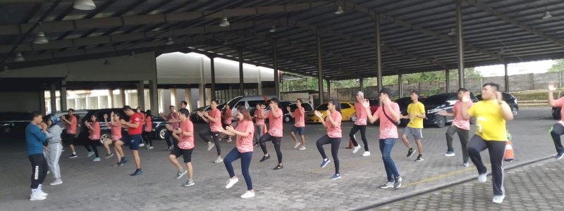 Bugar dan Sehat Sambut Ramadan, Haper Perintis Makassar Gelar Olahraga dan Kerja Bakti 