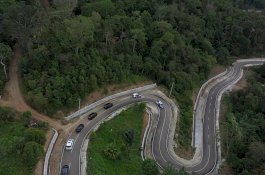 Pengerjaan Jalan Ruas Takkalasi - Bainange - Lawo Dilanjutkan 12,1 Km