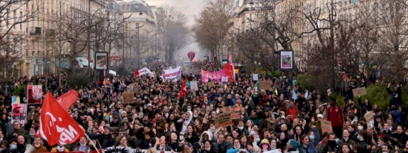 Bentrokan Terjadi Saat Unjuk Rasa Tolak Reformasi Pensiun di  Prancis