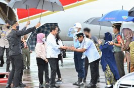 Gubernur Andi Sudirman Sambut Presiden Jokowi dan Ibu Negara