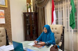 Erna Rasyid Taufan Launching Puspaga PeduliTa' Talk Ramadan Series