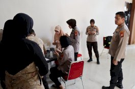 Polres Gowa Tiba-tiba Tes Urine, Kapolres Urutan Pertama