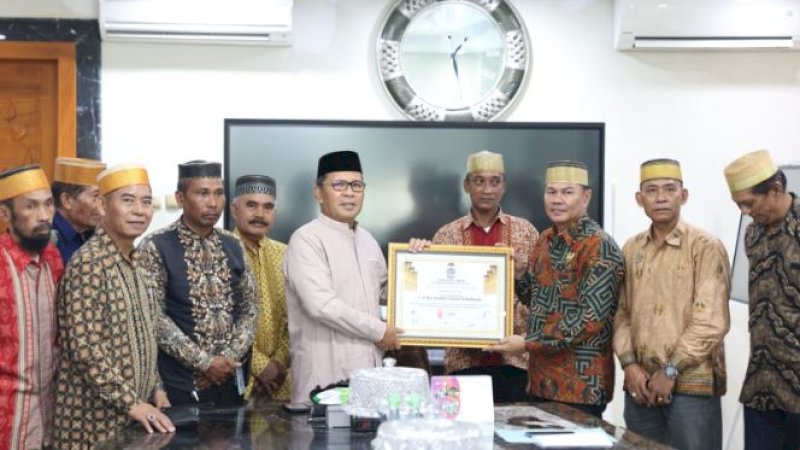 Kunjungan Dewan Adat Tinggi Lembaga Kerajaan Tallo di kediaman Wali Kota Makassar, Mohammad Ramdhan Pomanto (Danny), Jalan Amirullah, Jumat (31/3/2023).