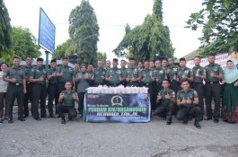 Pendam Hasanuddin Berbagi Takjil