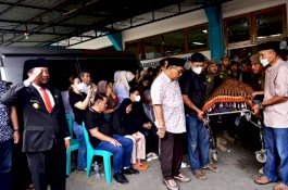 Gubernur Sulsel Lepas Jenazah Wakil Bupati Luwu Syukur Bijak