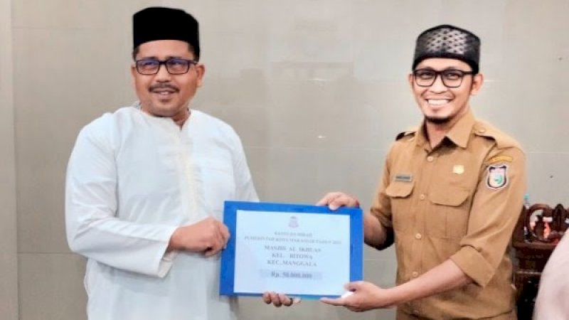 Masjid Al Ikhlas Prima Griya Terima Dana Hibah Rp50 Juta dari Pemkot Makassar 