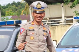 Cegah Lakalantas Arus Mudik, Satlantas Polres Barru Pasang Spanduk Peringatan
