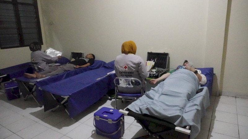 15 Kantung Darah Berhasil Dikumpulkan Pada Kegiatan Alumni Jogjakarta