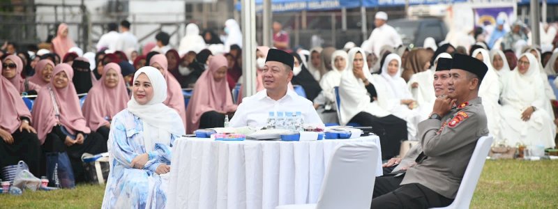 Ribuan Masyarakat Hadir Silaturahmi Buka Puasa Bersama RMS dan Fatmawati