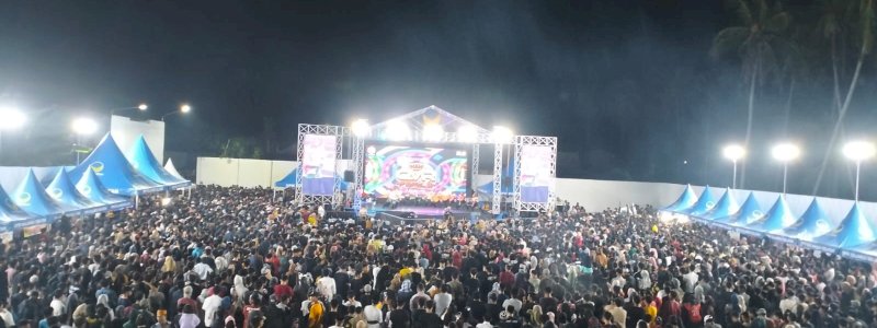 Ribuan Warga Padati Malam Final Musik Patrol Festival Ramadan Rusdi Masse 