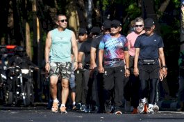 Pangdam Hasanuddin Olahraga Sembari Patroli 