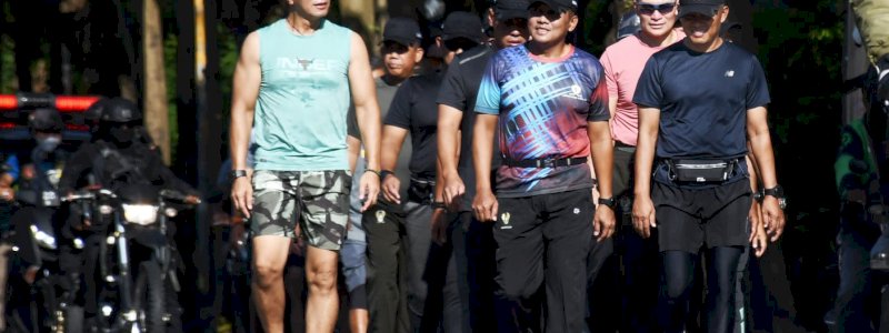 Pangdam Hasanuddin Olahraga Sembari Patroli 