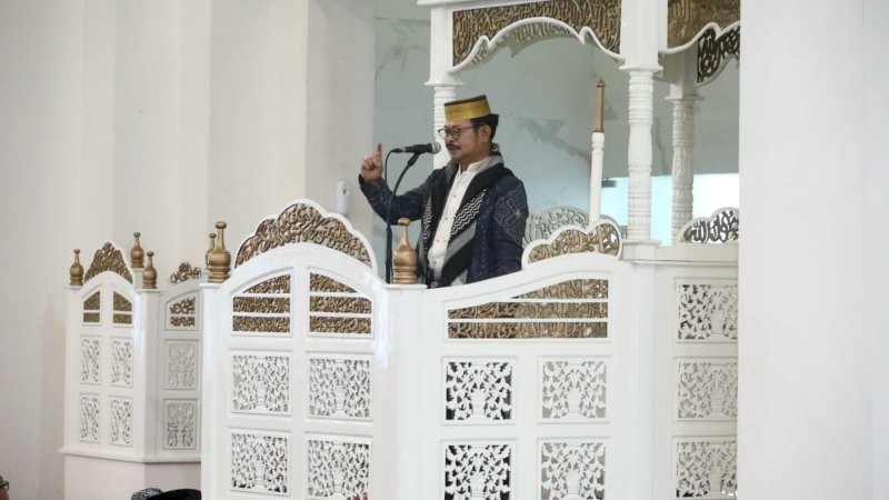 Shalat Ied di Masjid Agung Yusuf Gowa, Mentan SYL Sampaikan Pesan Pentingnya Memperkuat Iman