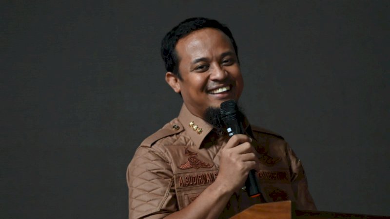 Gubernur Sulsel Andi Sudirman Sulaiman 