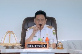 Hari Pertama Berkantor Pascalebaran, Bupati Barru Kumpul Pimpinan OPD