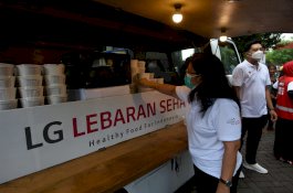 LG Gelar Aksi Peduli di Tiga TPS di Surabaya