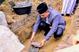 Peletakan Batu Pertama Pembangunan Masjid Al-Salmah Umar As'adiyah, Bupati Wajo Urai Perkembangan Pondok Tahfidz