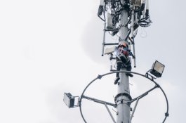 Tingkatkan Kualitas Jaringan, Smartfren dapat Tambahan Frekuensi 2,3 GHz