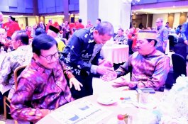 Berbaur Dengan Tokoh Nasional dan Saudagar Bugis Makassar, Amran Mahmud Ajak Berivestasi di Wajo