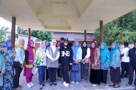 Wakil Wali Kota Makassar dan Ketua TP PKK Dorong Kualitas UMKM Kuliner di Lorong Wisata Kyoto