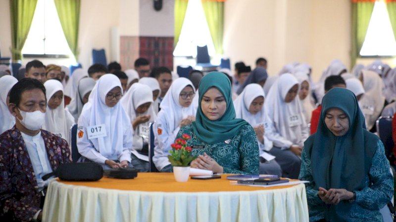 224 Pelajar SMA di Gowa Bersaing di Lomba Baca Surat Kartini dalam Bahasa Inggris