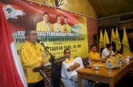 Konsolidasi Pemenangan di Kepulauan Selayar, Taufan Pawe Minta Kader Militan Menangkan Airlangga Presiden