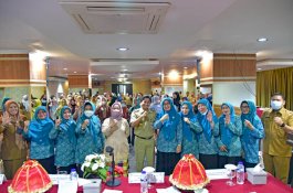 Disnakertrans - TP PKK Sulsel Gelar Pelatihan Peningkatan Produktifitas