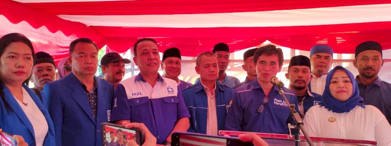 Pimpin Pendaftaran Bacaleg di KPU Makassar,&nbsp;&nbsp;Hamzah Hamid: Saya Naik Kelas