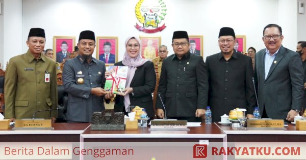 Gubernur Sulsel Terima Rekomendasi DPRD atas LKPJ TA 2022