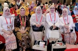 Erna Rasyid Taufan Hadiri Puncak Perayaan HUT ke-43 Dekranas di Medan