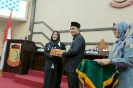  Rapat Paripurna DPRD Makassar Terkait LKPJ Wali Kota Tahun Anggaran 2022