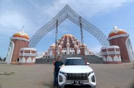 Wisata Religi ke Salah Satu Icon Kota Makassar