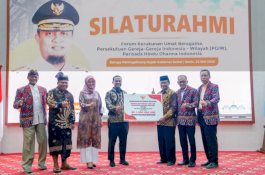 Gubernur Sulsel Serahkan Hibah Rp1 Miliar untuk Forum Kerukunan Umat Beragama